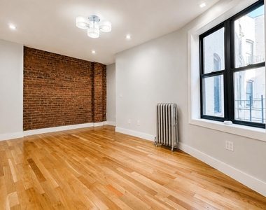 54 Vermilyea Ave - Photo Thumbnail 1