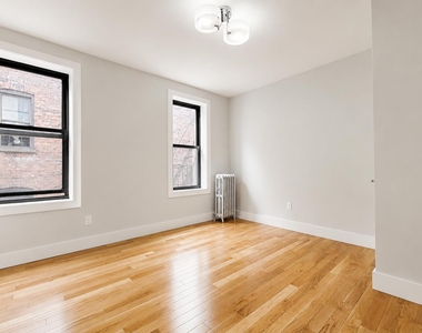 54 Vermilyea Ave - Photo Thumbnail 4