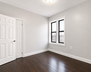 87 Post Avenue - Photo Thumbnail 7