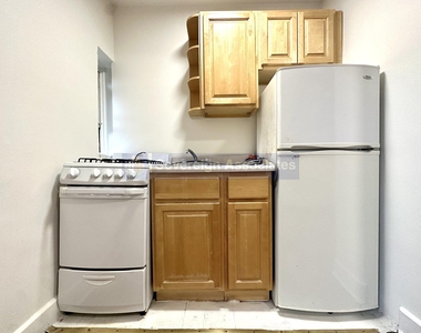 936 West End Avenue - Photo Thumbnail 2