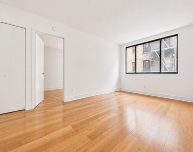 323 West 96th Street - Photo Thumbnail 2