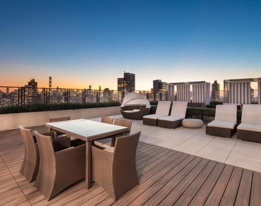 1735 York Avenue - Photo Thumbnail 11
