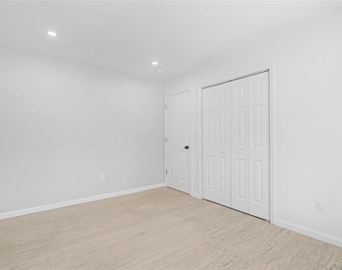 25 Clinton Street - Photo Thumbnail 24