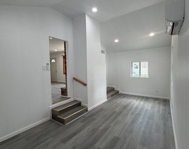3 Grand Haven Drive - Photo Thumbnail 3