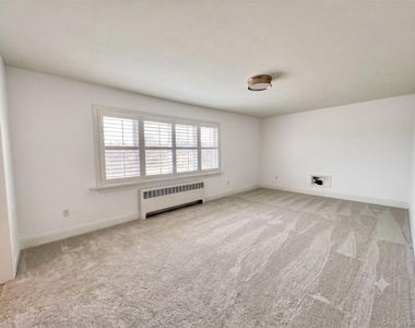 51 Baisley Avenue - Photo Thumbnail 2