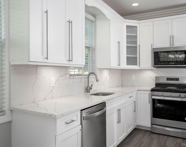 37 Oak Ridge Circle - Photo Thumbnail 2
