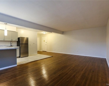 730 Pelham Road - Photo Thumbnail 3