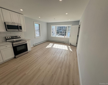 34 Bush Avenue - Photo Thumbnail 1