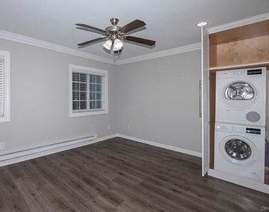 25 Tyler Street - Photo Thumbnail 5