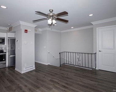 25 Tyler Street - Photo Thumbnail 3
