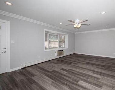 15 Spinnngwheel Road - Photo Thumbnail 4