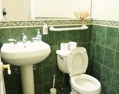 111 Fulton Avenue - Photo Thumbnail 16