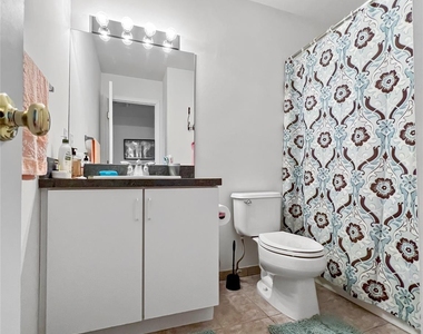 61 N River Drive - Photo Thumbnail 13