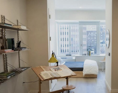 25 Water Street - Photo Thumbnail 1