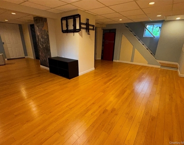 7 Broadway - Photo Thumbnail 25