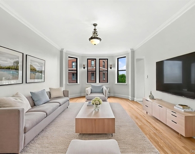 11 Alden Road - Photo Thumbnail 3