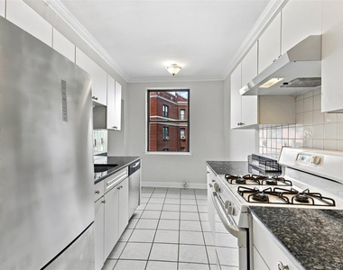11 Alden Road - Photo Thumbnail 7