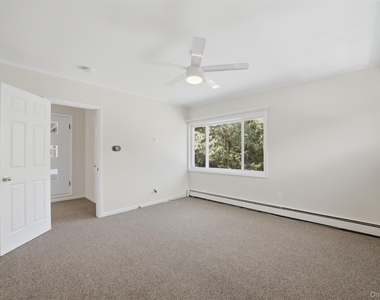 58 Carolyn Road E - Photo Thumbnail 20