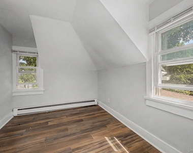 480 King Street - Photo Thumbnail 15