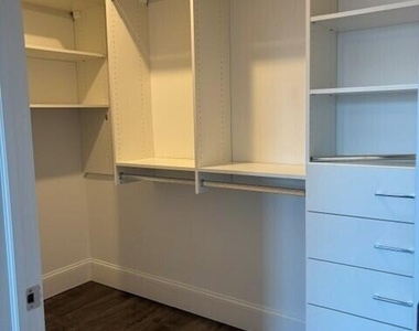 12 White Street - Photo Thumbnail 4