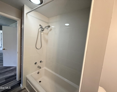 741 Hudson Avenue - Photo Thumbnail 10