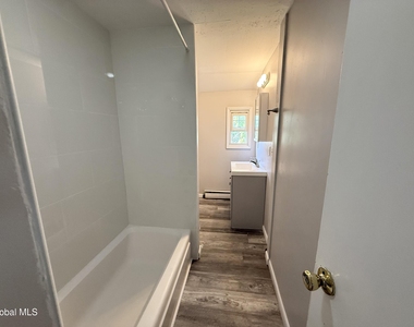 741 Hudson Avenue - Photo Thumbnail 11