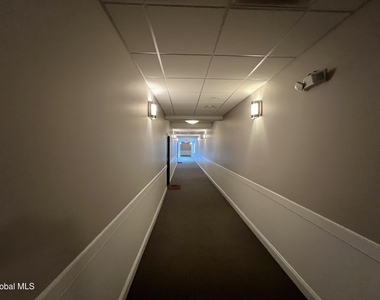 733 Broadway - Photo Thumbnail 20