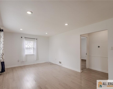 9 Haven Terrace - Photo Thumbnail 4