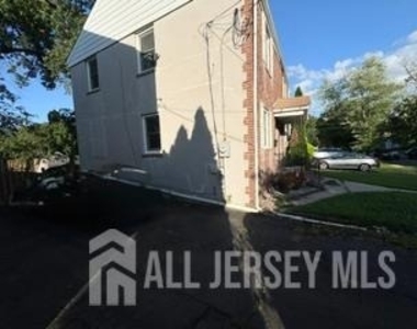 759 W Scott Avenue - Photo Thumbnail 1