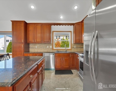 95 E Calvert Avenue - Photo Thumbnail 10