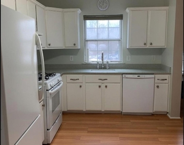 3081 Cypress Court - Photo Thumbnail 5