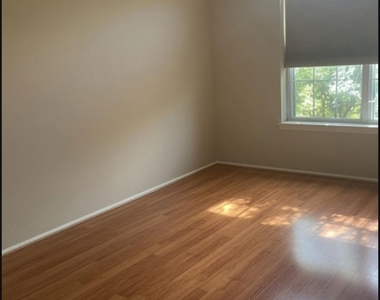 3081 Cypress Court - Photo Thumbnail 7