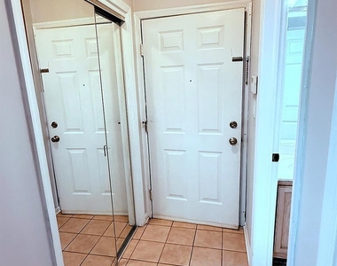 434 Waterford Drive - Photo Thumbnail 20