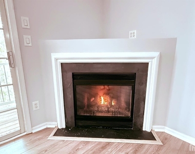 434 Waterford Drive - Photo Thumbnail 15