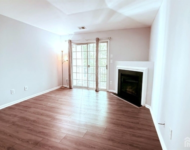 434 Waterford Drive - Photo Thumbnail 16