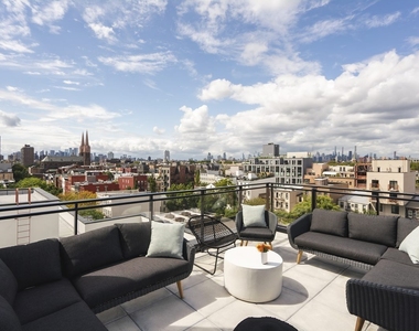 222 Johnson Avenue - Photo Thumbnail 10