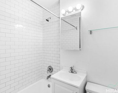 1435 York Avenue - Photo Thumbnail 9