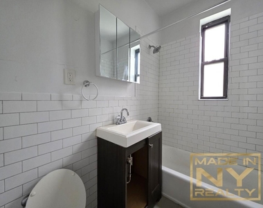 25-21 31st Avenue - Photo Thumbnail 4