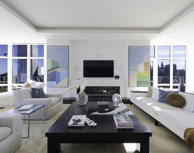 555 W 59th Street - Photo Thumbnail 1