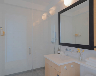 555 W 59th Street - Photo Thumbnail 19