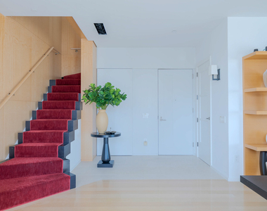 555 W 59th Street - Photo Thumbnail 20