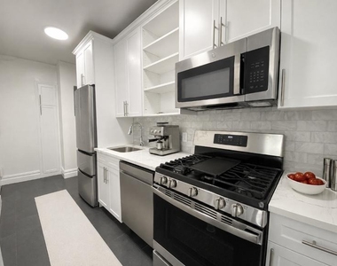 200 W 90th Street - Photo Thumbnail 8