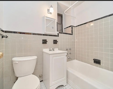 353 W 44th Street - Photo Thumbnail 4