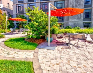 247 N 7th Street - Photo Thumbnail 9