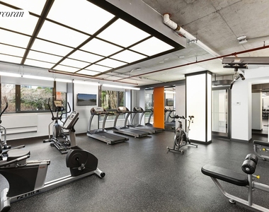 247 N 7th Street - Photo Thumbnail 14