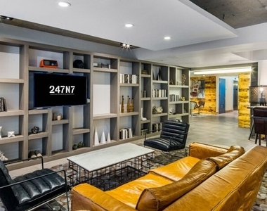 247 N 7th Street - Photo Thumbnail 10