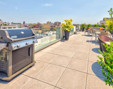 247 N 7th Street - Photo Thumbnail 13