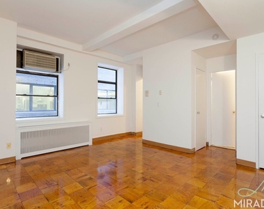 132 E 45th Street - Photo Thumbnail 1