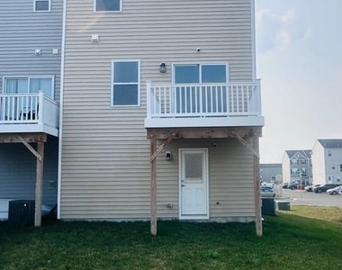 61 Zander Road - Photo Thumbnail 1