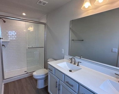 61 Zander Road - Photo Thumbnail 14
